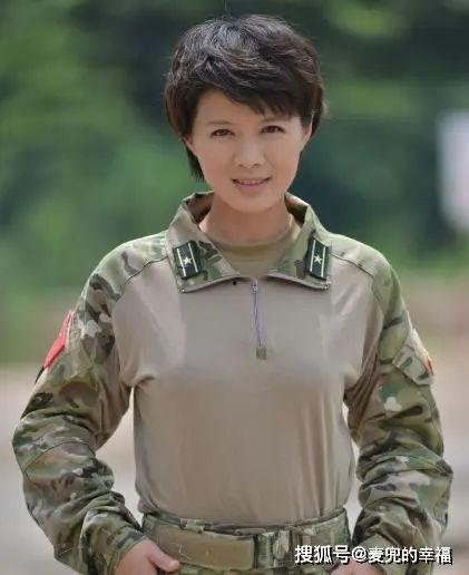 娱乐吃瓜酱火凤凰,娱乐吃瓜酱的传奇崛起之路