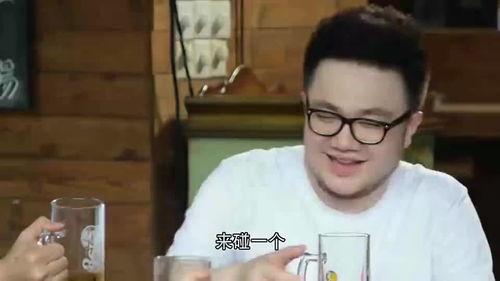 路人吃瓜娱乐圈,路人吃瓜，揭秘明星幕后故事